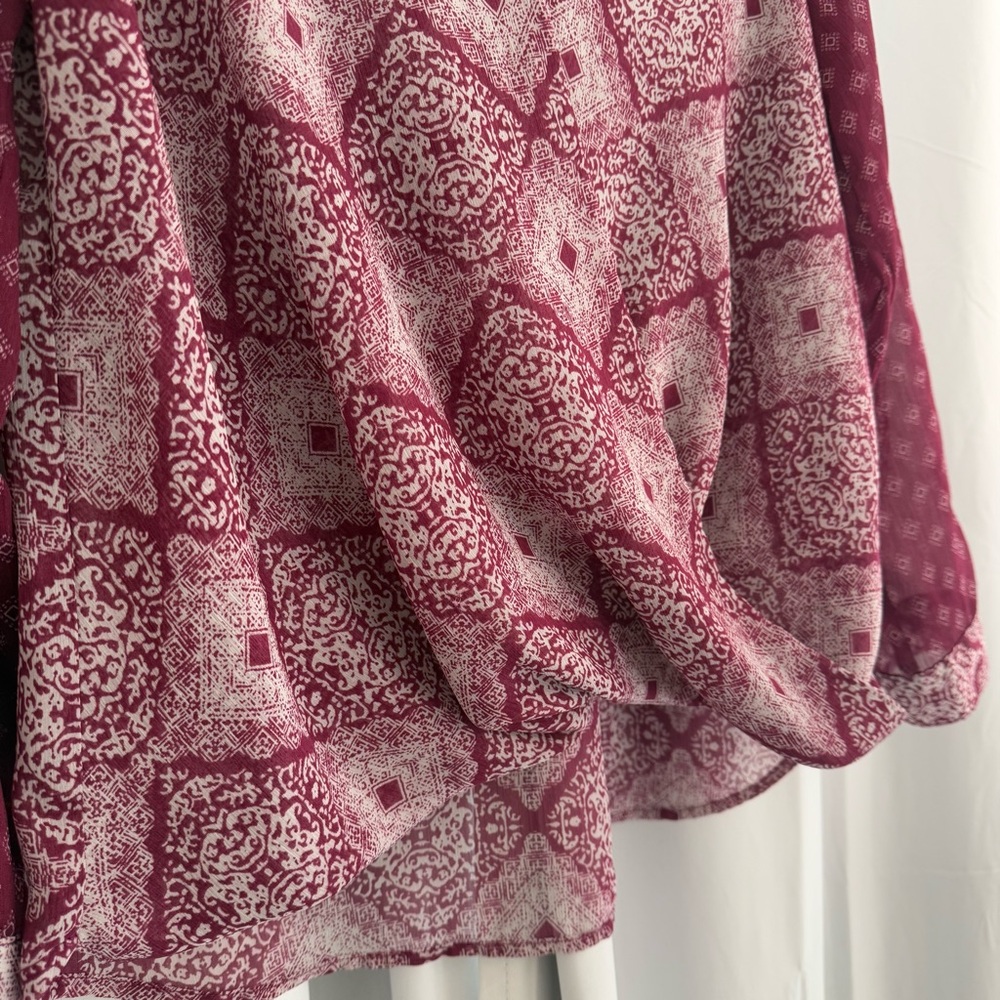 Kut From The Kloth Surplice Blouse XS Petite Burgundy Roll Tab Sleeve Top - Picture 5 of 10